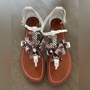 Tory Burch sandal size 8 1/2 like new